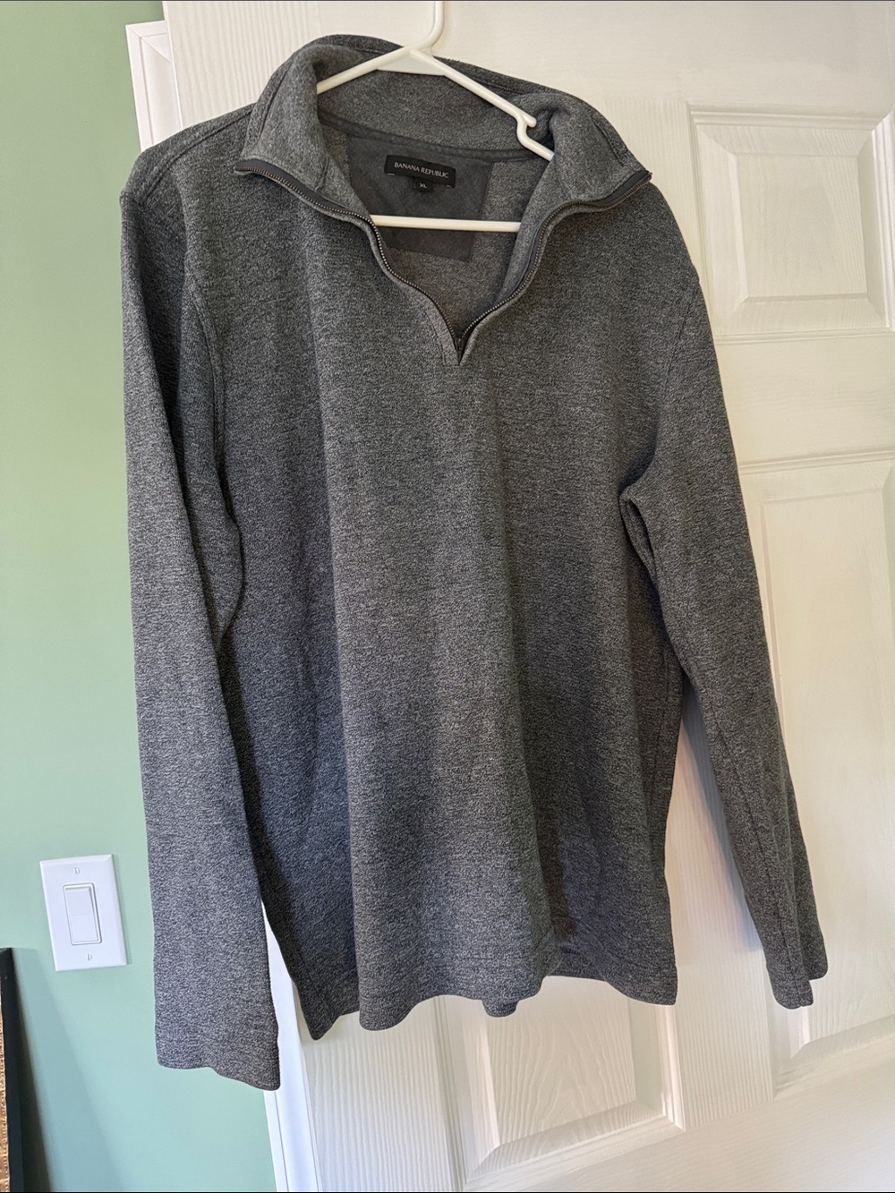 Banana Republic Men's Dark Heather Gray Half-Zip Pullover